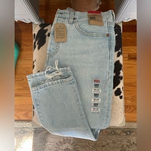 Levis high rise 501 skinny jeans